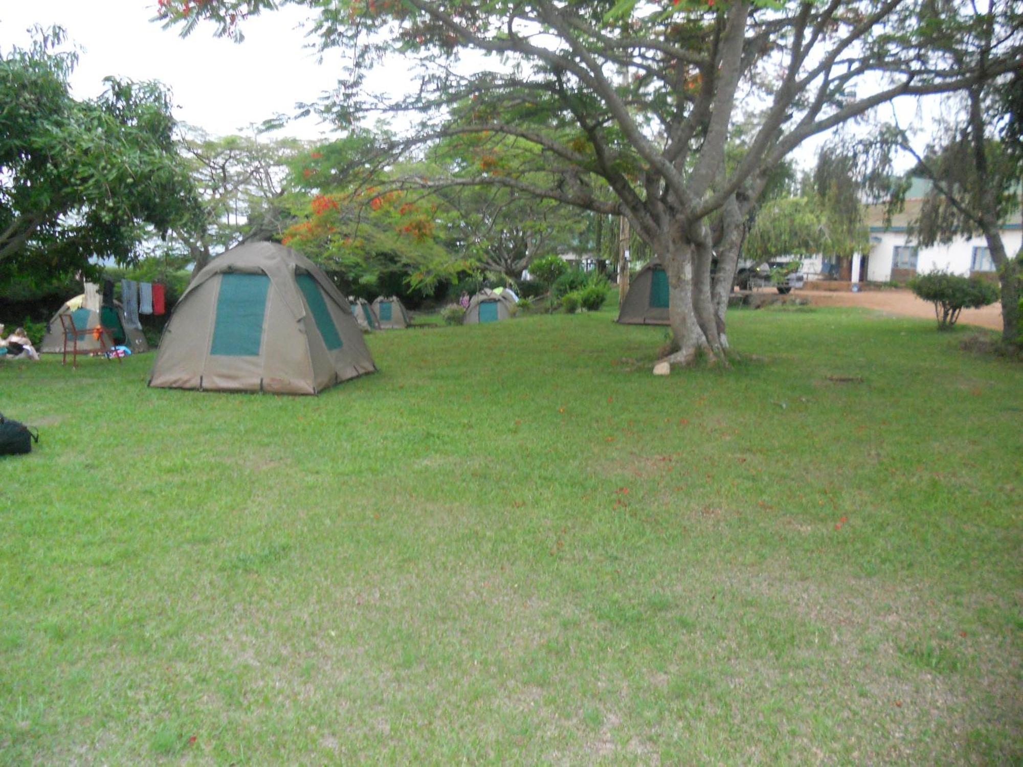 Masaka Backpackers, Tourists Cottage & Campsite Εξωτερικό φωτογραφία