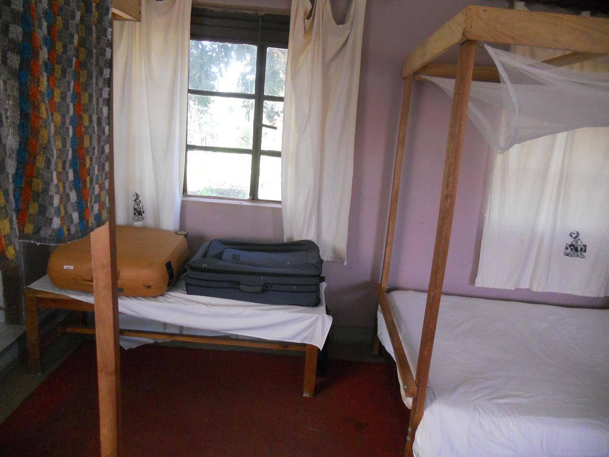 Masaka Backpackers, Tourists Cottage & Campsite Εξωτερικό φωτογραφία