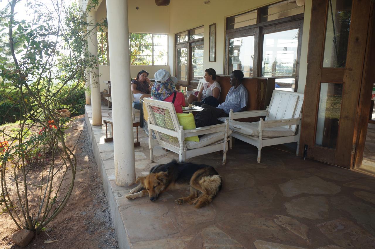 Masaka Backpackers, Tourists Cottage & Campsite Εξωτερικό φωτογραφία